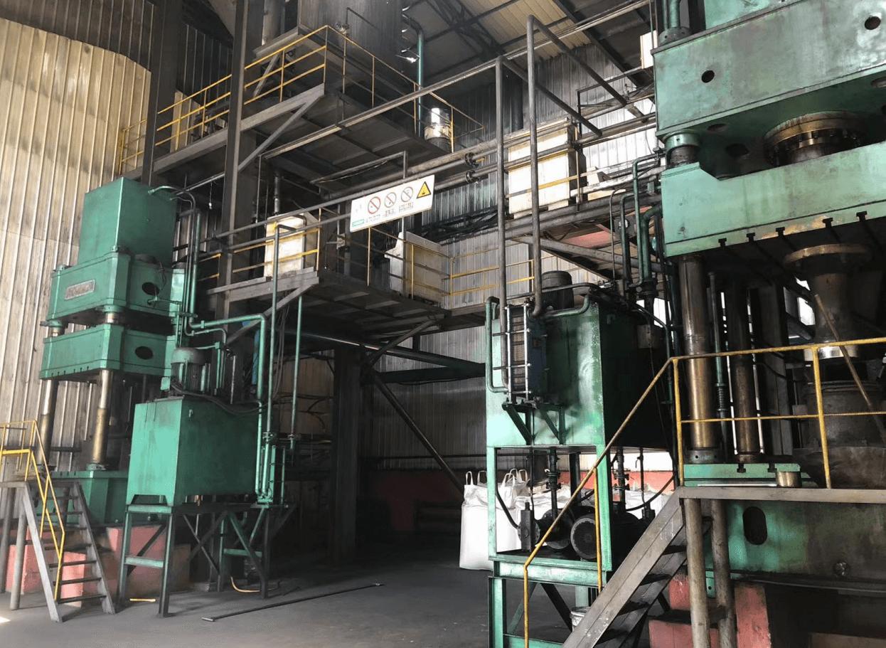 Warehouse with stacked jumbo bags